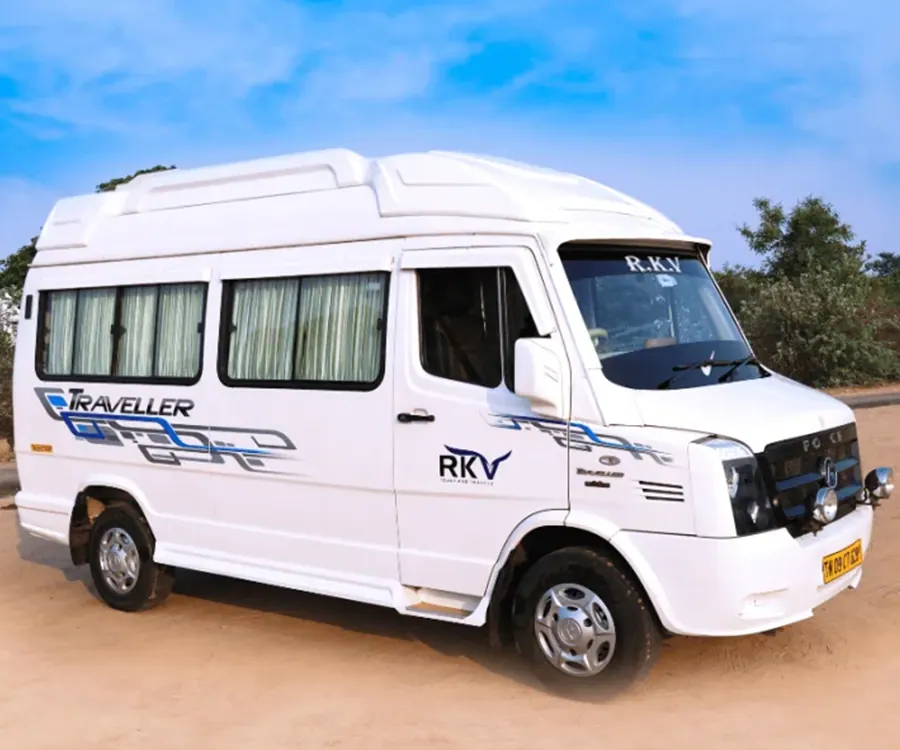 Tempo Traveller photo 3