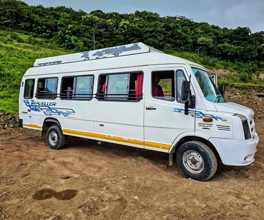 Tempo Traveller photo 1