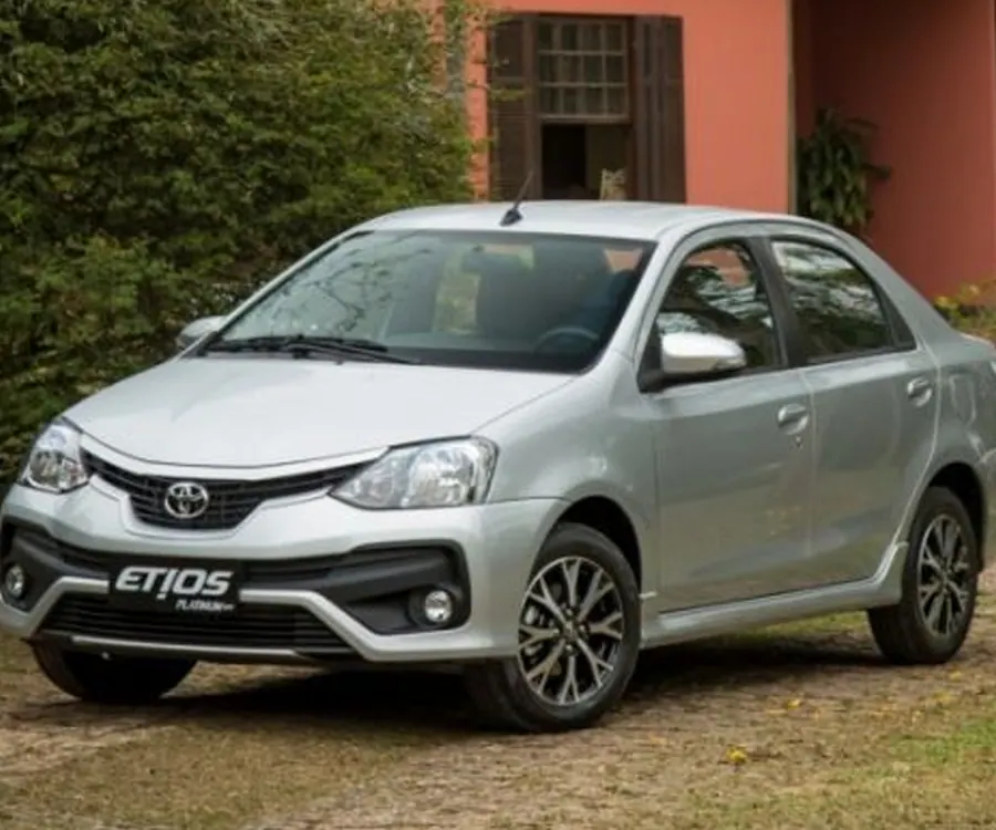 Toyota Etios photo 3
