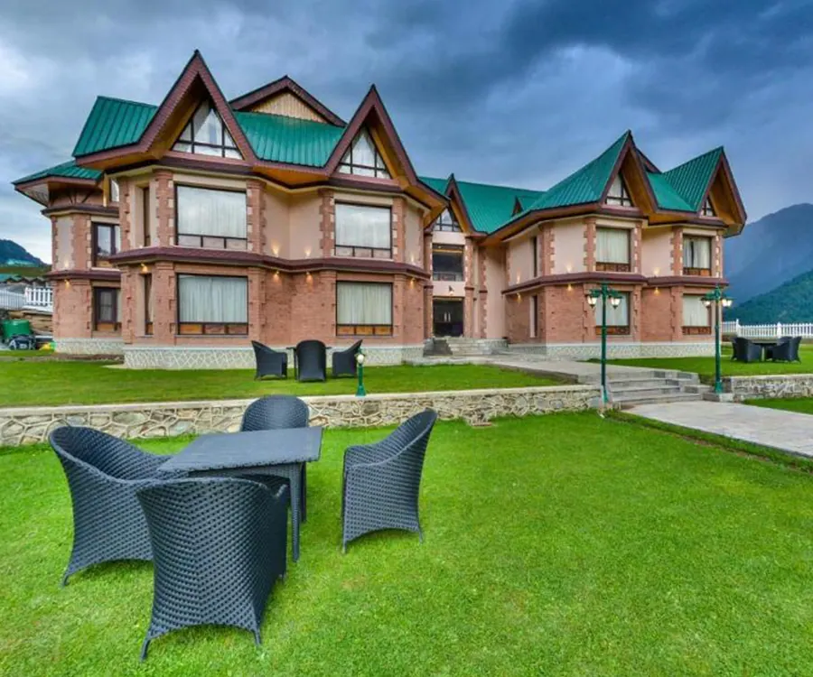 Hotel Village Walk